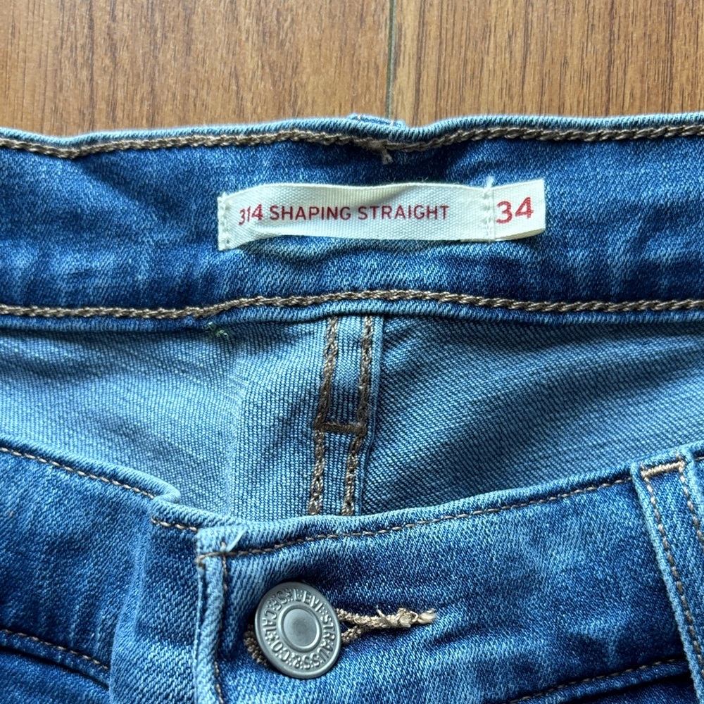 Levi's Classic Blue Straight Leg Jeans